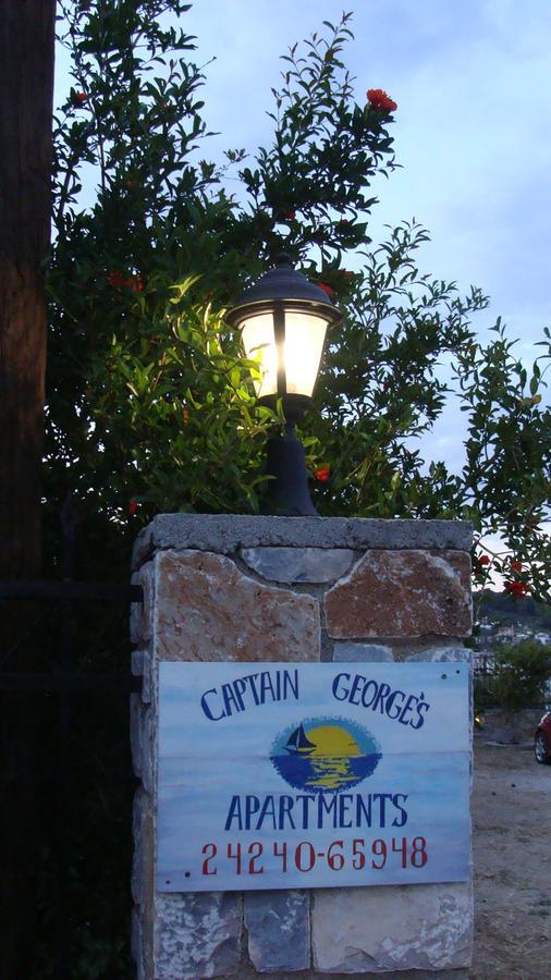 Captain George'S Apartments Патитири Екстериор снимка